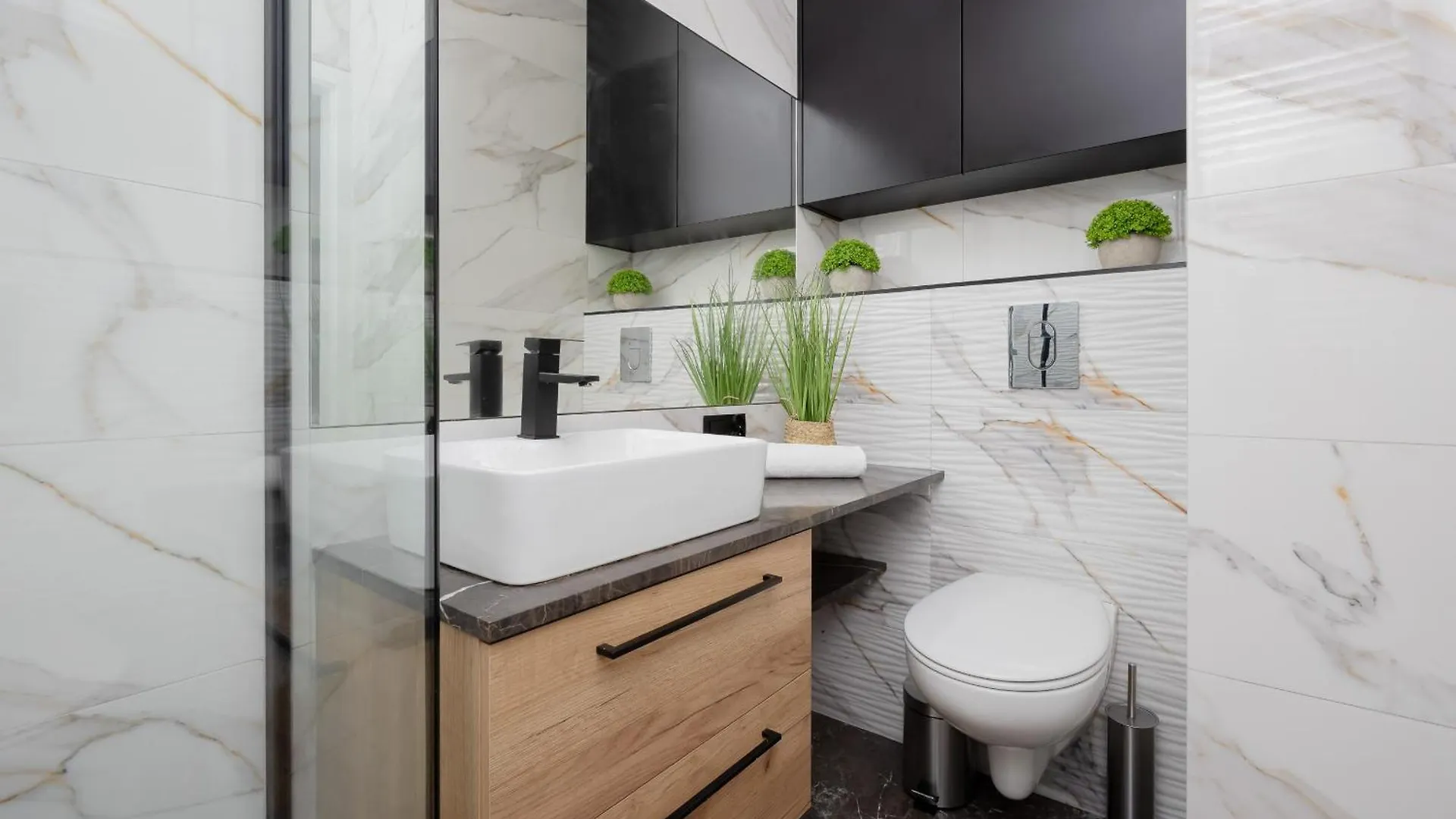 Modern Studio Apartment With Balcony By Rent Like Home Warsaw